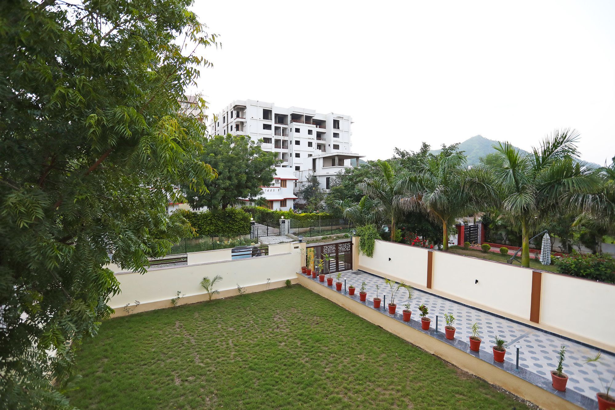 Oyo 9428 Hill View Room Goverdhan Vilas Udaipur Kültér fotó