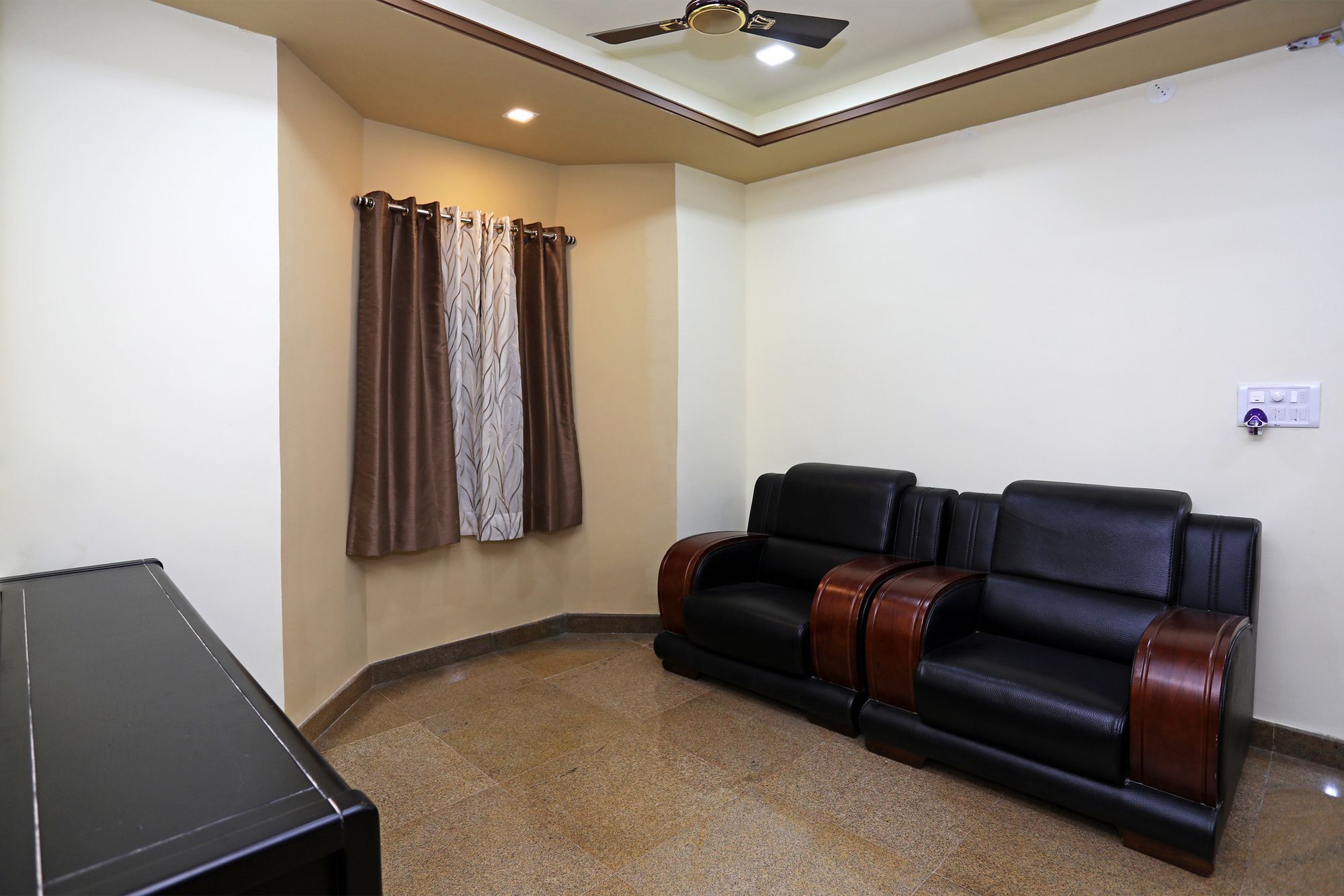 Oyo 9428 Hill View Room Goverdhan Vilas Udaipur Kültér fotó
