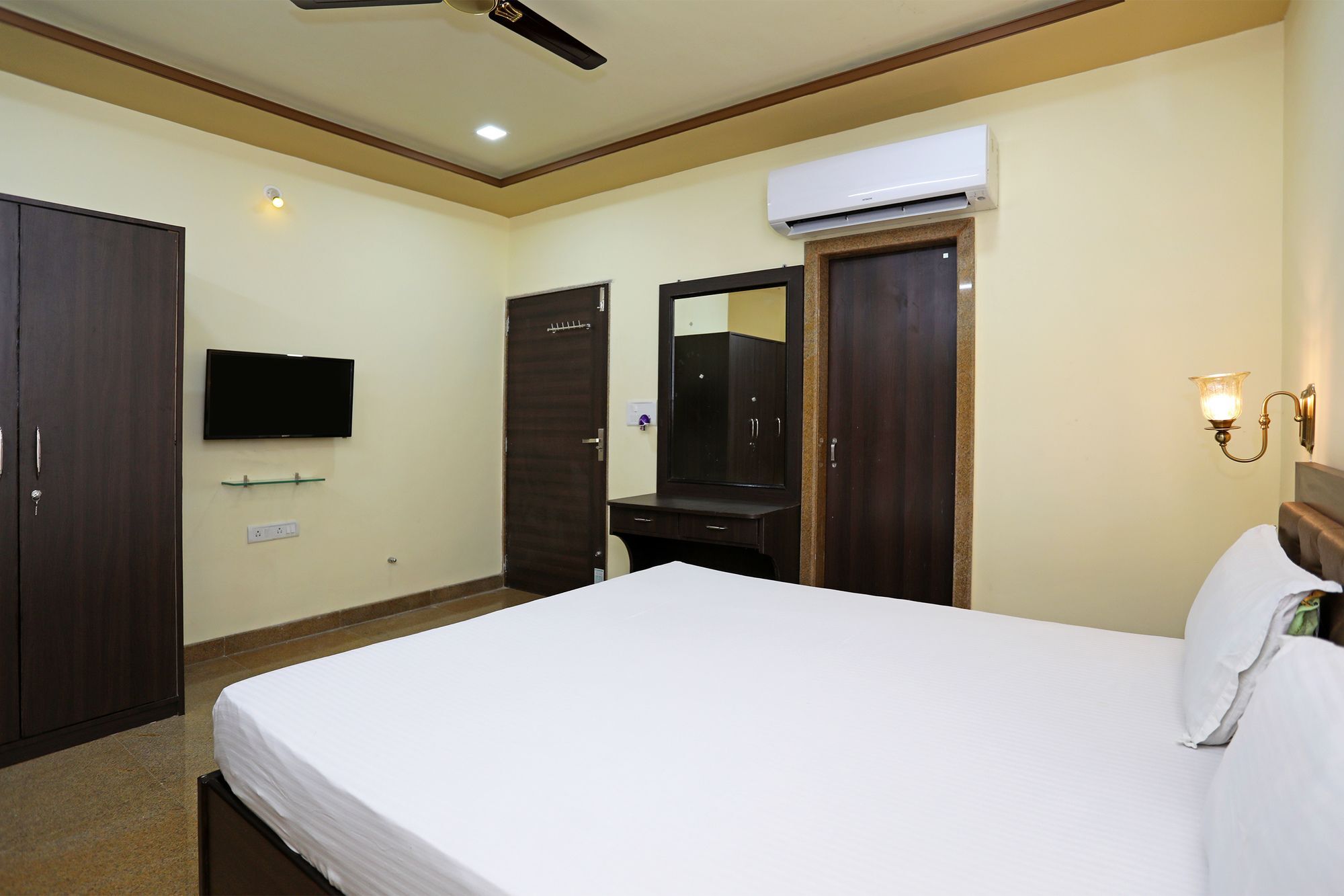 Oyo 9428 Hill View Room Goverdhan Vilas Udaipur Kültér fotó
